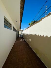 24 - Quintal/corredores