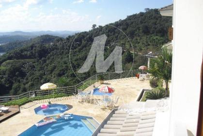 12 - Piscina