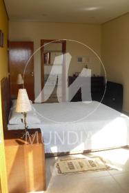 21 - Dormitorio