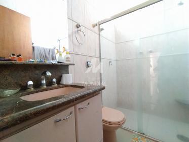 36 - Banheiro/lavabo