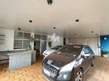 4 - Garagem/estacionamento