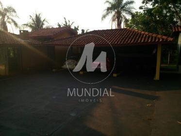 12 - Garagem/estacionamento