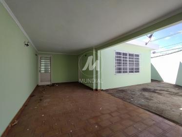 23 - Garagem/estacionamento