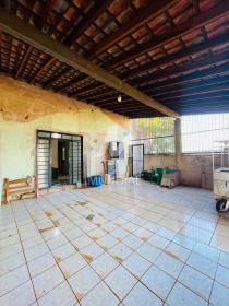 3 - Garagem/estacionamento