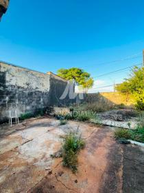 15 - Quintal/corredores
