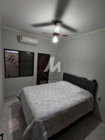 12 - Dormitorio
