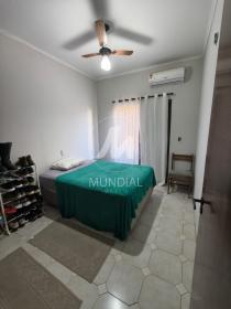8 - Dormitorio