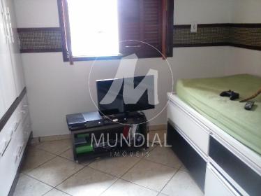 17 - Dormitorio