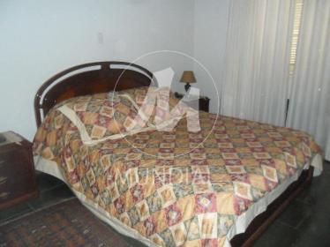 11 - Suite