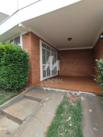 28 - Garagem/estacionamento
