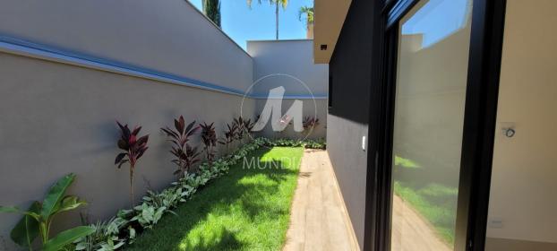 23 - Quintal/corredores