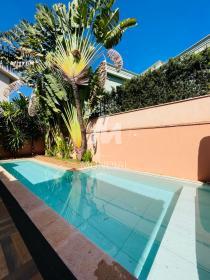 43 - Piscina