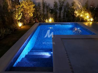 23 - Piscina