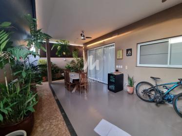 16 - Quintal/corredores