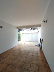 3 - Garagem/estacionamento