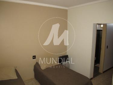 26 - Dormitorio