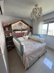15 - Suite