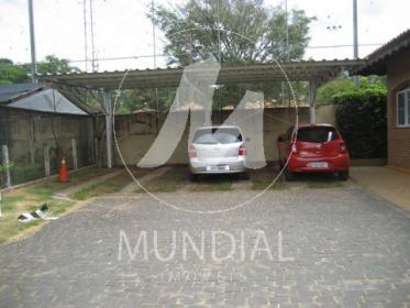 33 - Garagem/estacionamento