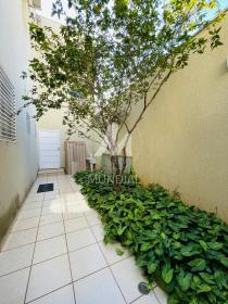 17 - Quintal/corredores