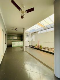 27 - Quintal/corredores