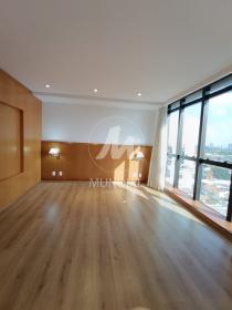 27 - Suite