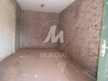 22 - Garagem/estacionamento