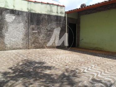 23 - Garagem/estacionamento