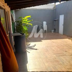 6 - Garagem/estacionamento