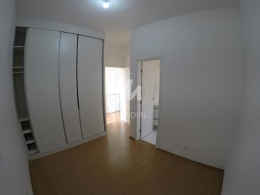 18 - Suite