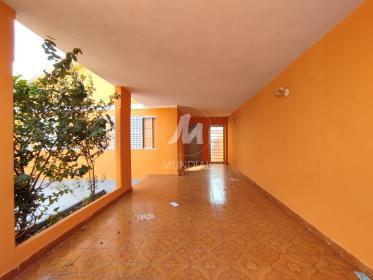 26 - Garagem/estacionamento