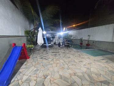 17 - Quintal/corredores