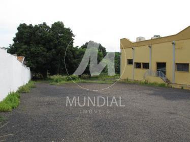 3 - Garagem/estacionamento