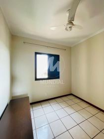 12 - Dormitorio