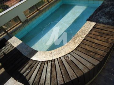 23 - Piscina