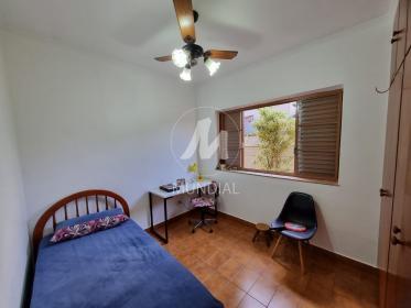 12 - Dormitorio