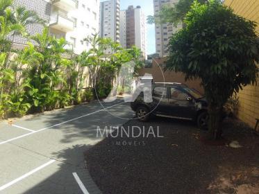 3 - Garagem/estacionamento