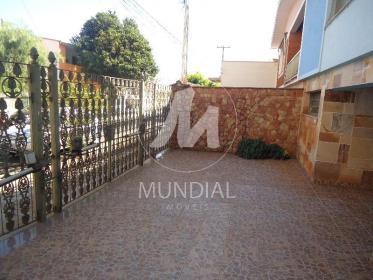 2 - Garagem/estacionamento