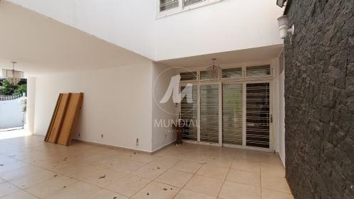 30 - Garagem/estacionamento