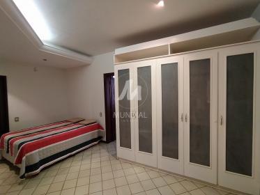 18 - Suite