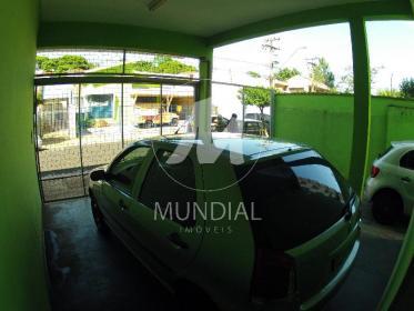 13 - Garagem/estacionamento