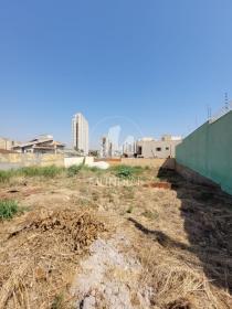 2 - Terreno/Lote