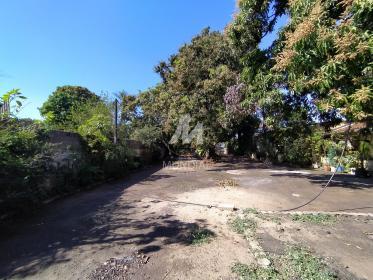 5 - Garagem/estacionamento