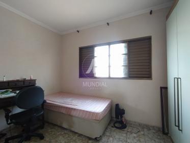 19 - Dormitorio