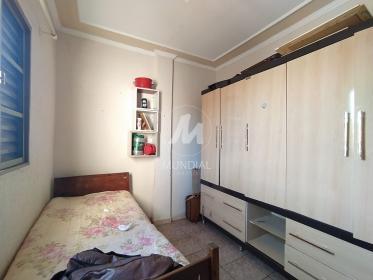 21 - Dormitorio