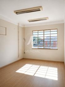 36 - Dormitorio
