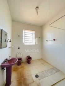 15 - Banheiro/lavabo