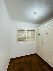 28 - Dormitorio