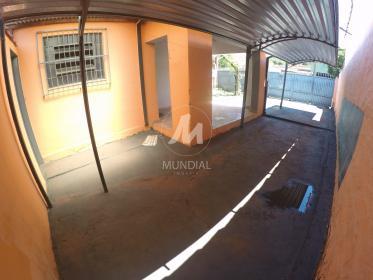 4 - Garagem/estacionamento