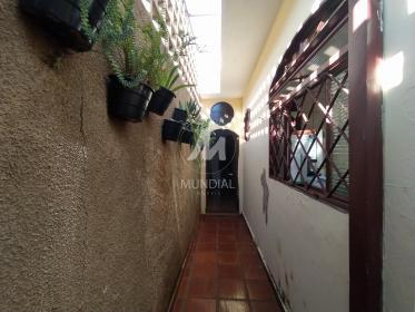24 - Quintal/corredores