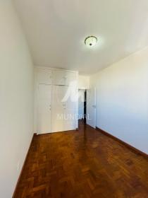 18 - Dormitorio